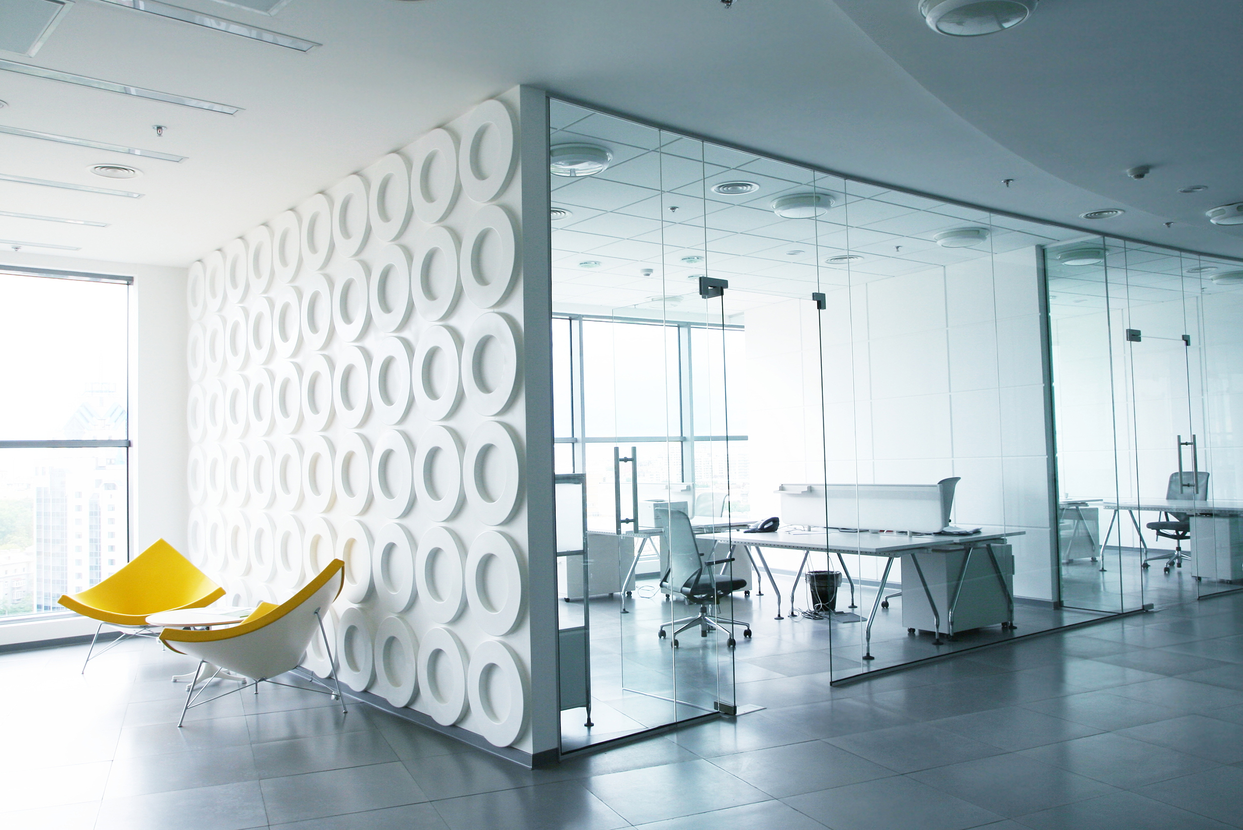 Causes For Growing Need Of Glass Partitions In The Office