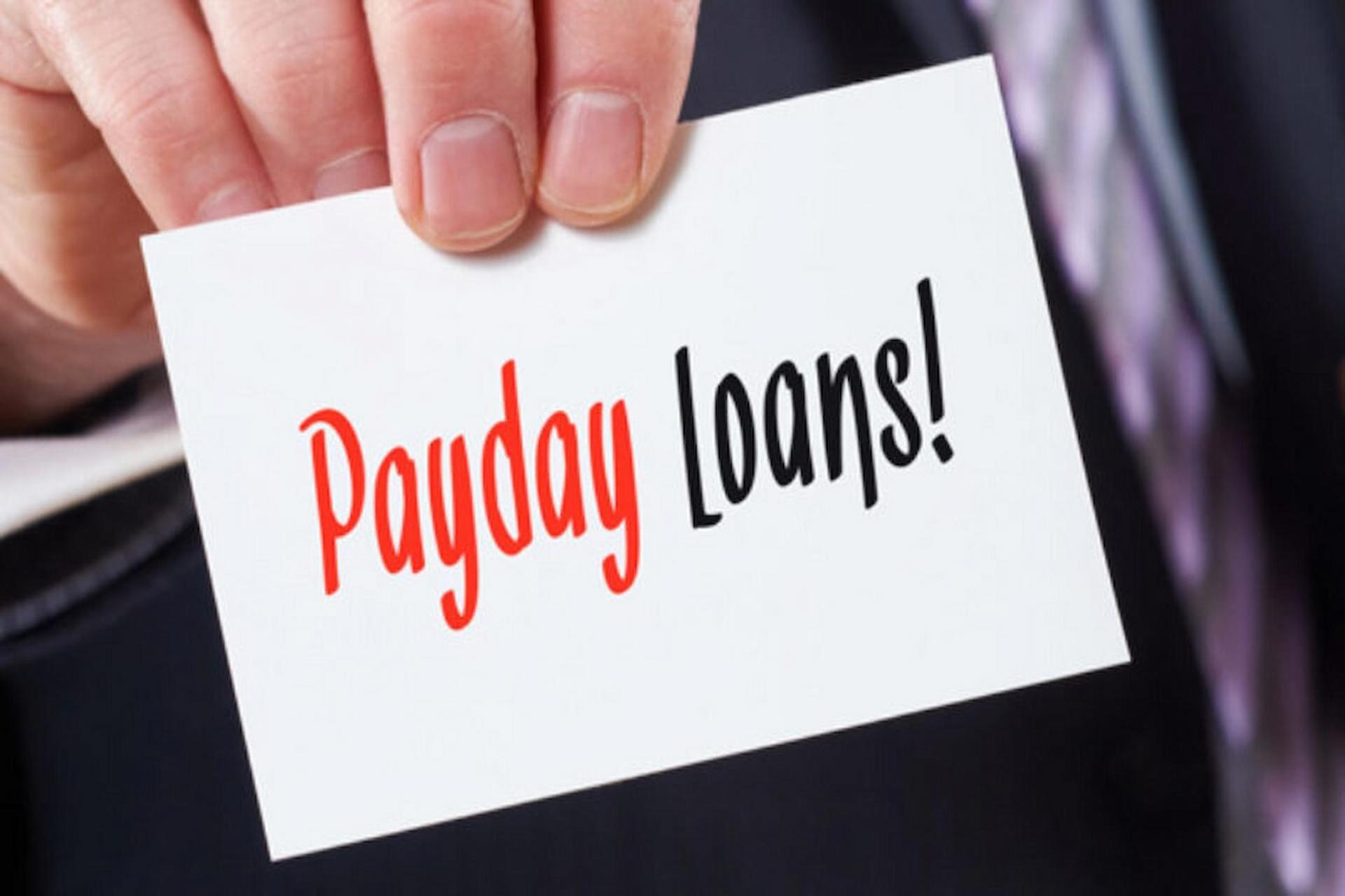 Comparing Payday Loans and Installment Loans: Making the Right Choice in the UK